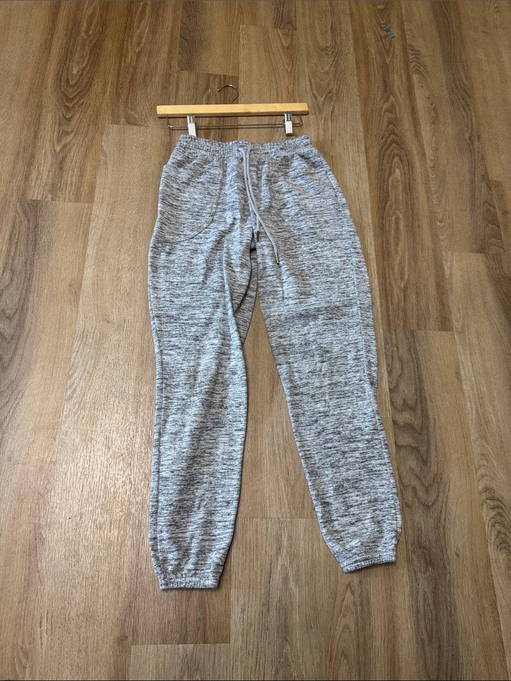 Adore Me Heather Gray Knit Jogger Pants in excellent condition size XS